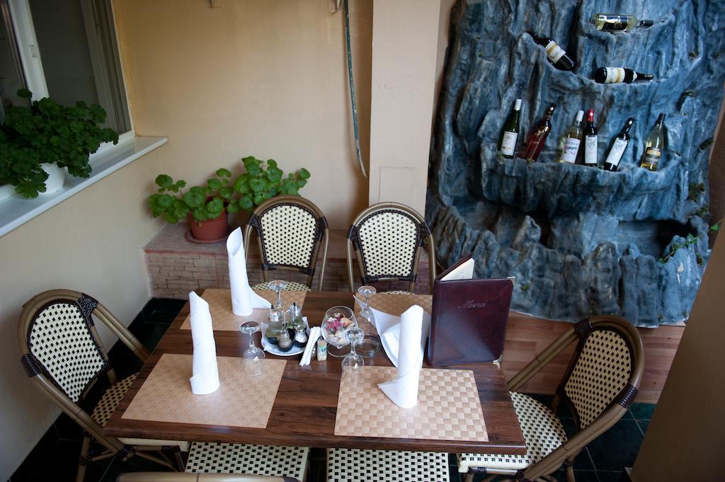 Hotel Dynes Eforie Nord Extérieur photo