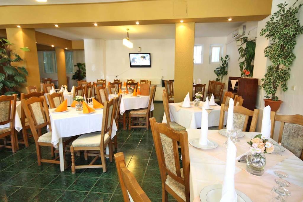 Hotel Dynes Eforie Nord Extérieur photo