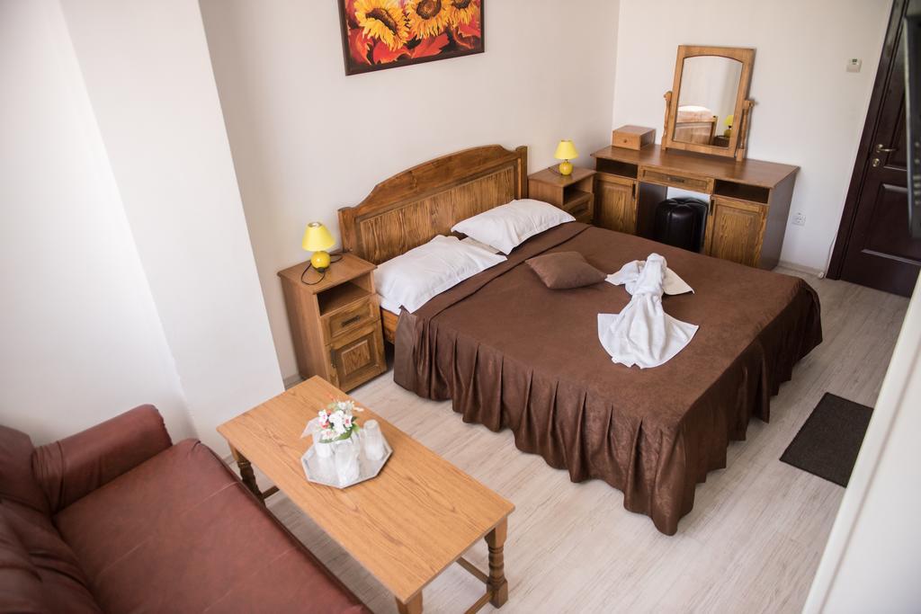 Hotel Dynes Eforie Nord Extérieur photo