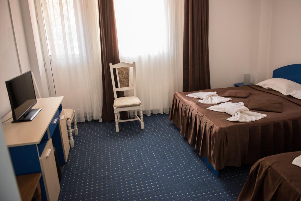 Hotel Dynes Eforie Nord Extérieur photo